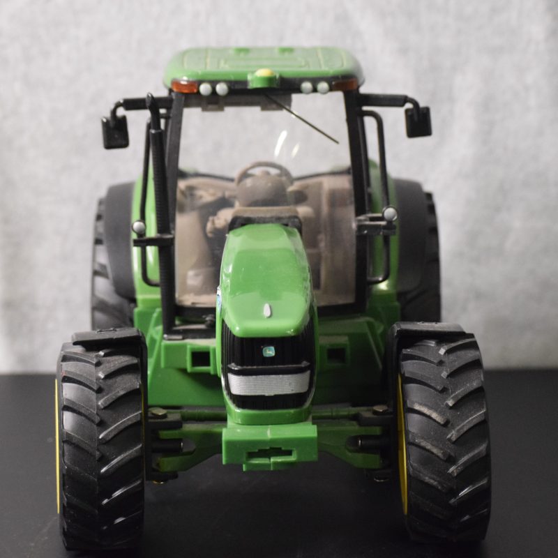 John Deere Toy Tractor - Image 3