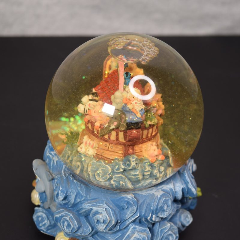 Noah's Ark Water Globe - Image 4