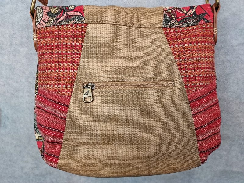 SakRoots Fold-Over Bag - Image 4
