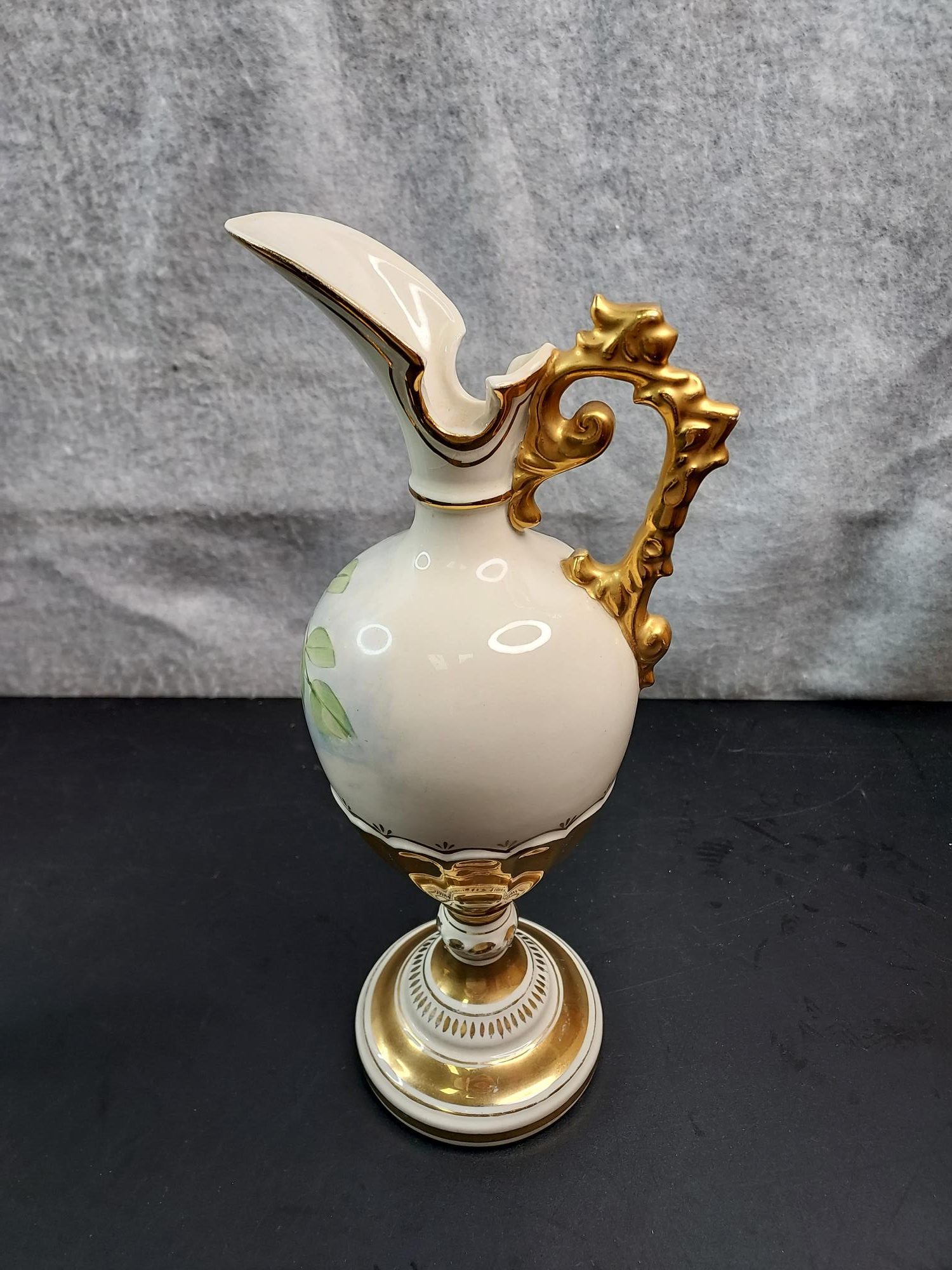 Set of Porcelain Italian Vases - Image 5