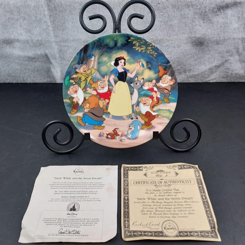"Snow White and the Seven Dwarfs" Collector's Plate