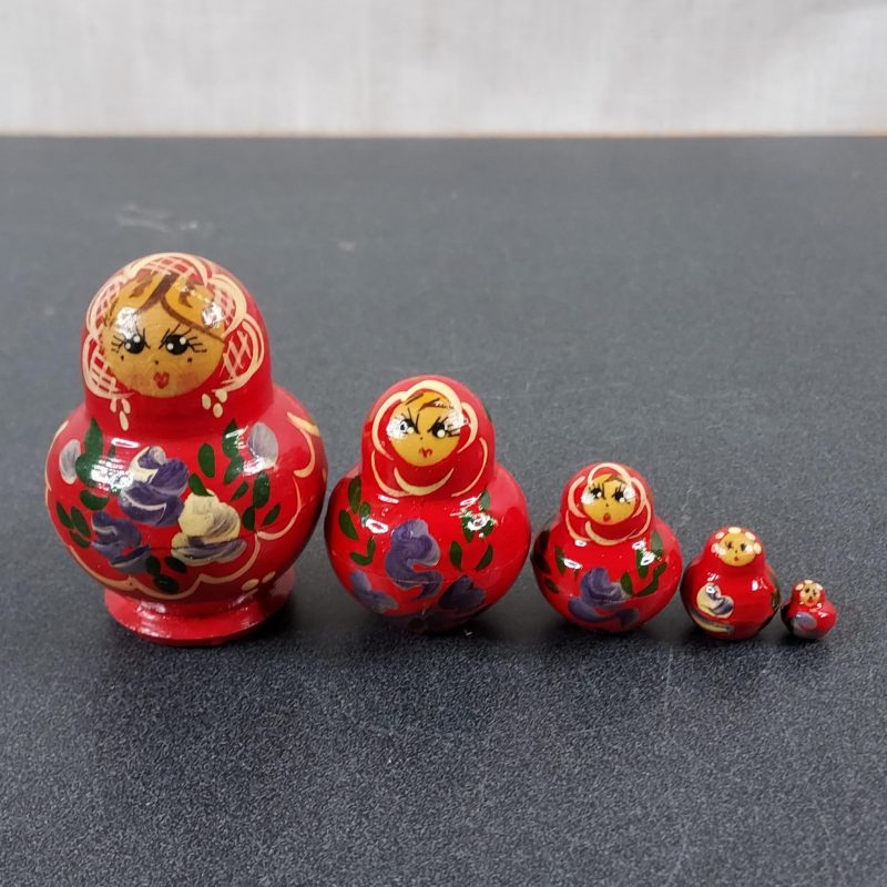 Russian Nesting Dolls - Red/Purple