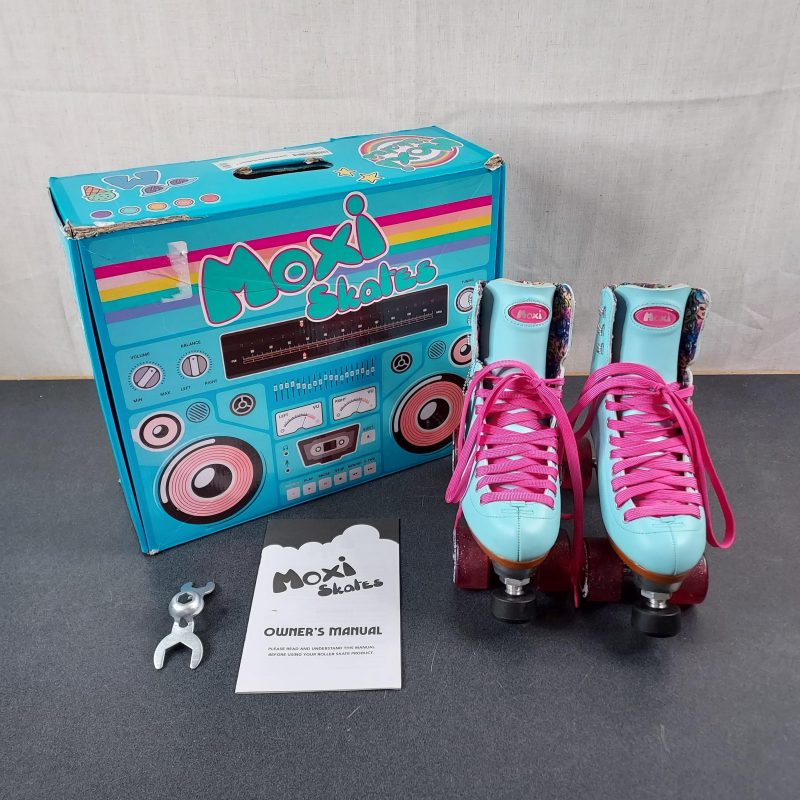 Moxi Beach Bunny Roller Skates