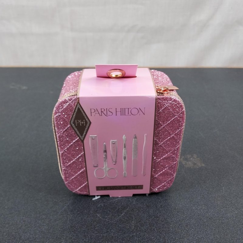 Paris Hilton Manicure Set