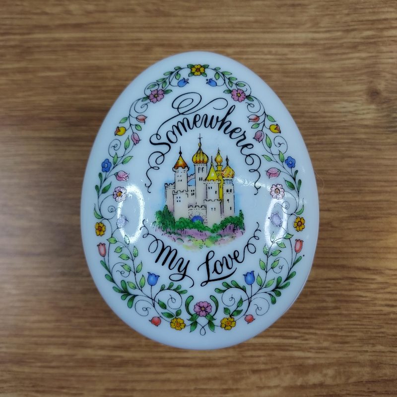 1984 Franklin Mint Music Box