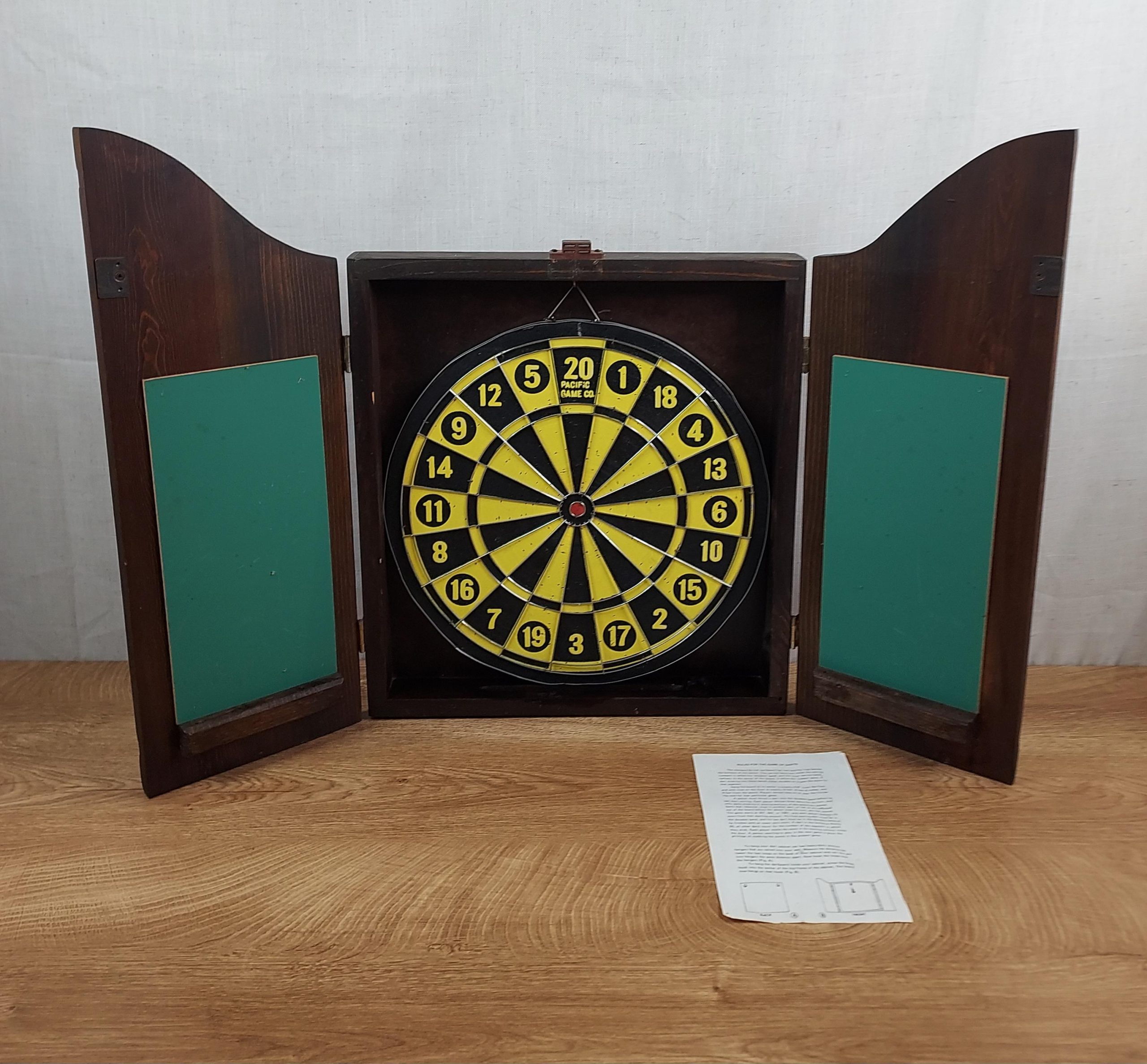 Vintage St. George "Fully Licensed" Wooden Dartboard Cabinet - Image 2
