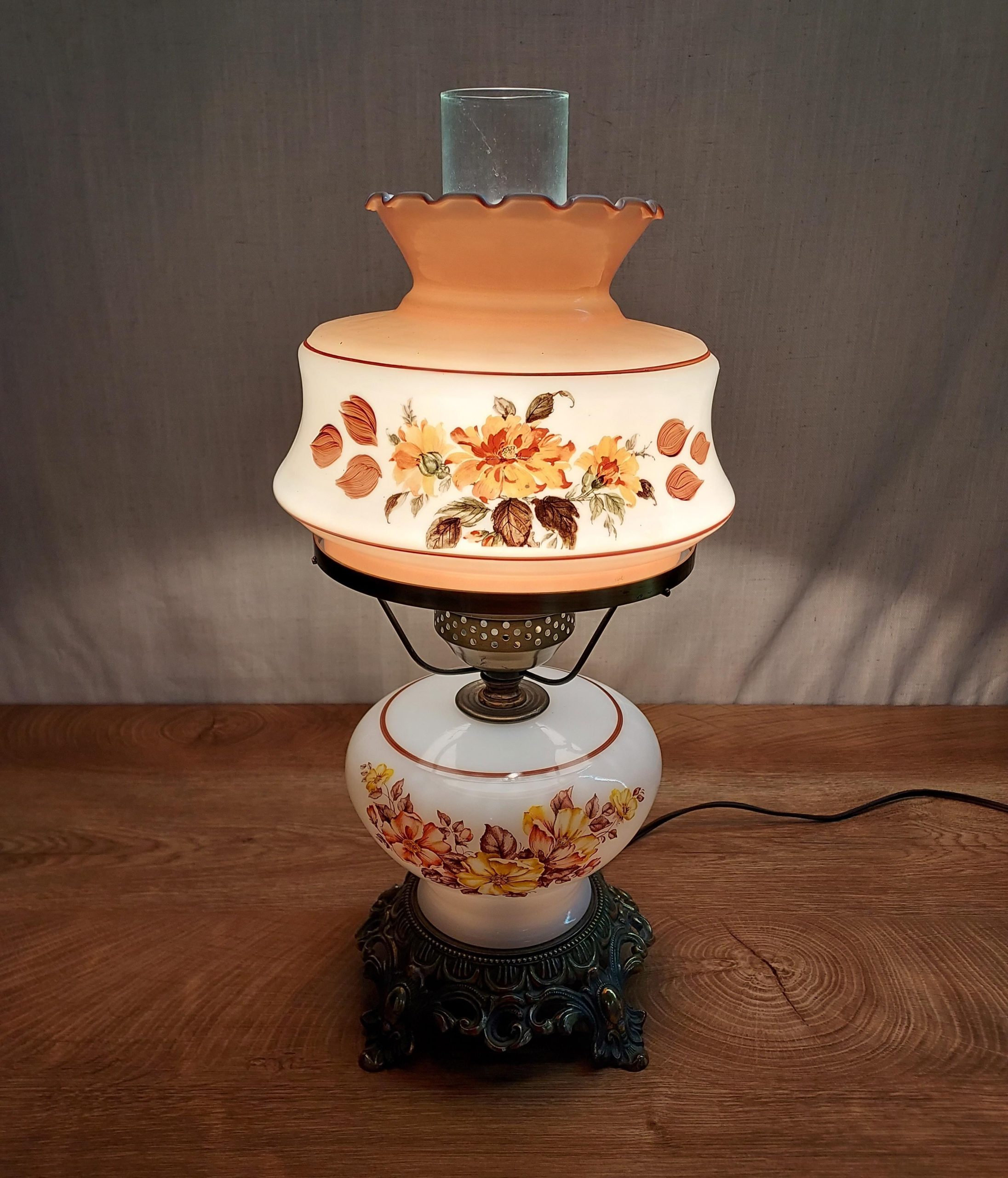 Milk Glass "Gone With the Wind" Hurricane Parlor Lamp - Image 4