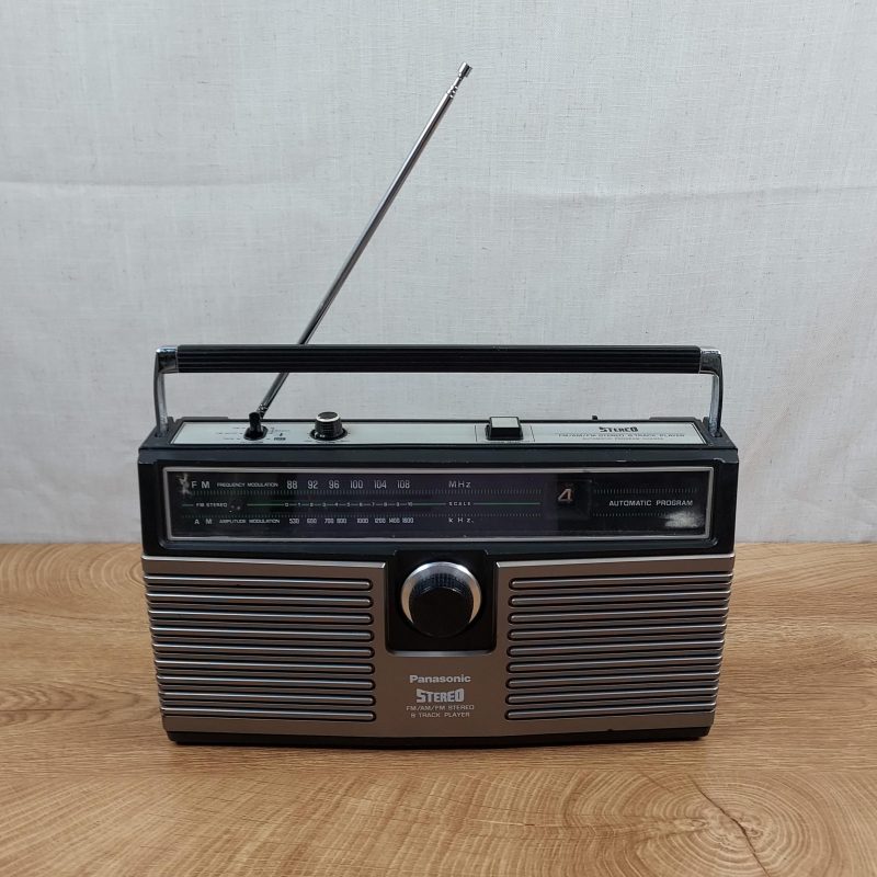Panasonic RS-836A Radio & 8-track Tape Player