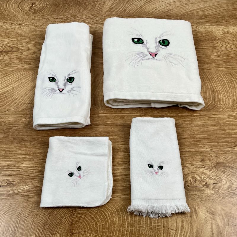 Embroidered Cat Decorative Towel Set