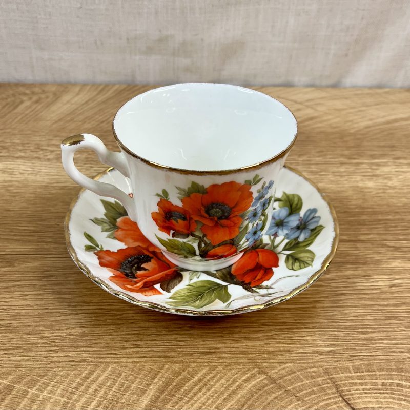 Elizabethan Fine Bone China Teacup & Saucer Set