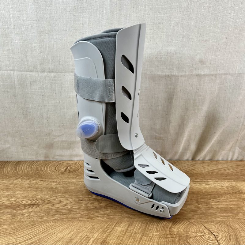 DeRoyal Full Shell Walker 2