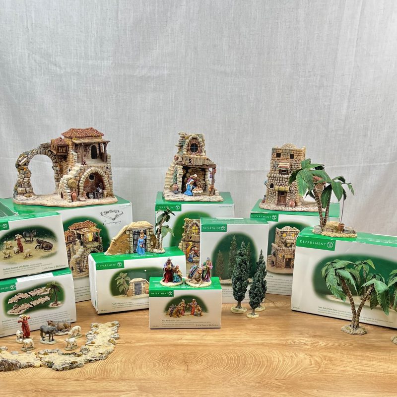 Department 56 "Little Town of Bethlehem"